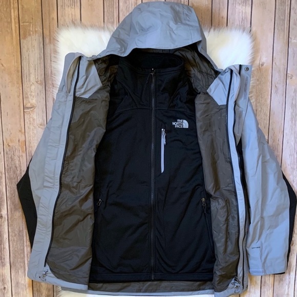 The North Face Cinder TriClimate Hooded Jacket RTO - Picture 4 of 8